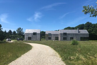 232 Mitchell Ln in Bridgehampton, NY - Foto de edificio - Building Photo