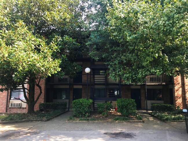 property at 2718 Painter Ave SW