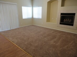 3168 Castle Canyon Ave in Henderson, NV - Building Photo - Building Photo