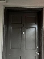 6080 22nd Ave N, Unit 5 in St. Petersburg, FL - Building Photo
