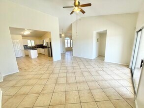 8755 W Las Palmaritas Dr in Peoria, AZ - Foto de edificio - Building Photo