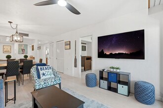 600 Neapolitan Way, Unit SI FL3-ID1356850P in Naples, FL - Foto de edificio - Building Photo