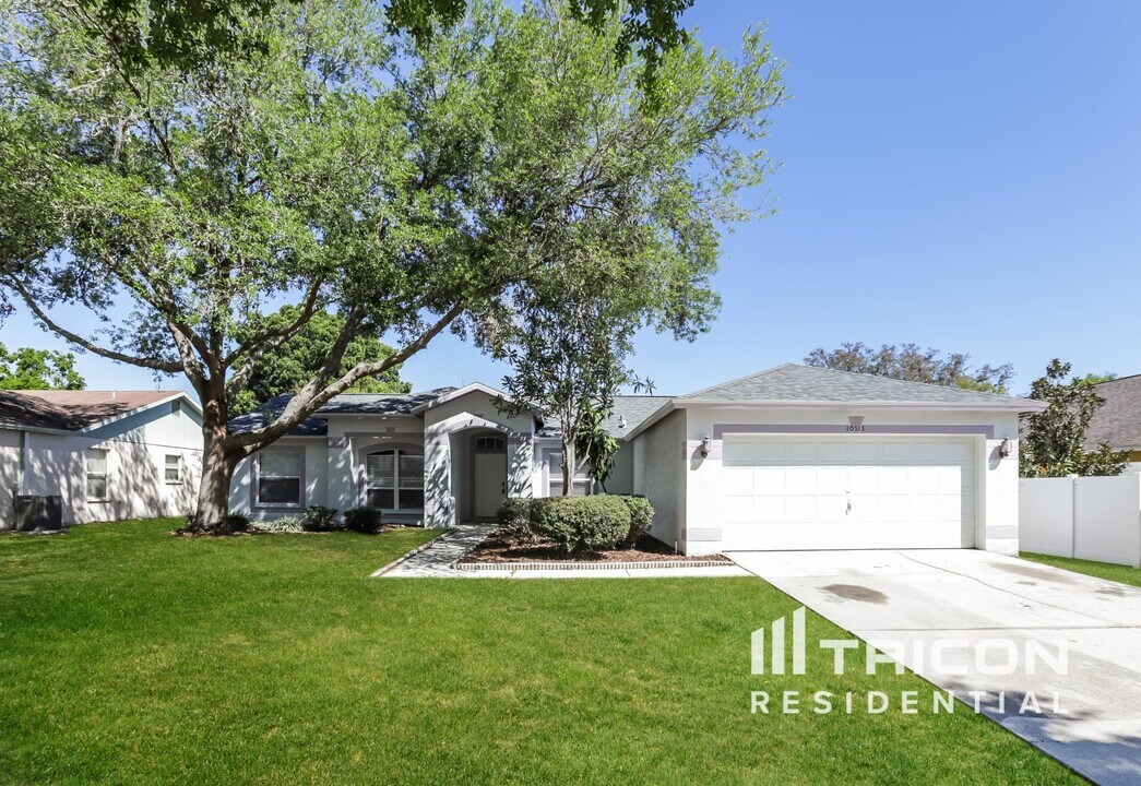 10515 Sedgebrook Dr in Riverview, FL - Building Photo