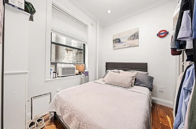 102 Christopher St, Unit 6F in New York, NY - Foto de edificio - Building Photo