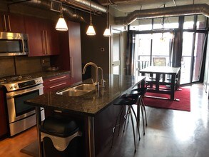 328 W 200 S in Salt Lake City, UT - Building Photo - Building Photo