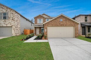 13499 Sonali Springs Dr in Conroe, TX - Building Photo