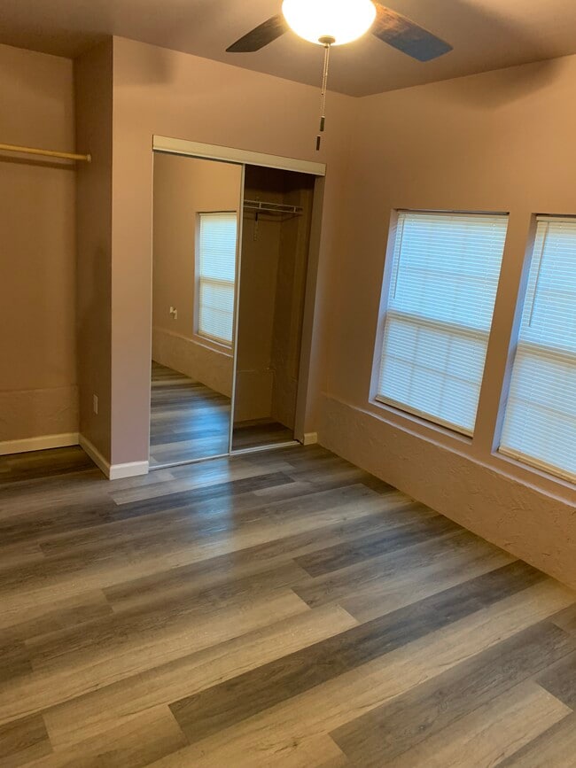 240 Hollywood Blvd SE, Unit E in Fort Walton Beach, FL - Building Photo - Building Photo