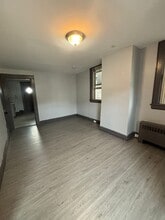 153 Garside St, Unit 3 in Newark, NJ - Building Photo - Building Photo