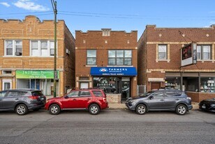 5738 S Archer Ave in Chicago, IL - Building Photo
