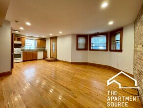 3242 W Wrightwood Ave in Chicago, IL - Building Photo - Building Photo