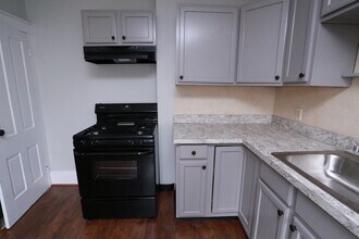 402 N 8th St in Stroudsburg, PA - Building Photo - Building Photo