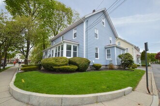 117-119-119 River St in Newton, MA - Building Photo - Building Photo