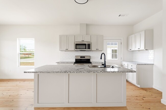 property at 226 N Dixie St