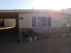 219 W Robertson Rd in Ridgecrest, CA - Building Photo - Building Photo