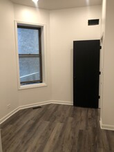 1108 W Taylor St, Unit 1 in Chicago, IL - Foto de edificio - Building Photo