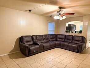 215 Lipan Dr in Laredo, TX - Building Photo - Building Photo