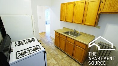 2948 N Albany Ave, Unit 1W in Chicago, IL - Foto de edificio - Building Photo