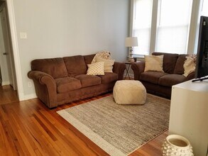 901 N Leavitt St in Chicago, IL - Building Photo - Building Photo