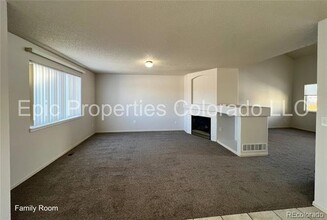 5377 S Ukraine Way in Aurora, CO - Building Photo - Building Photo