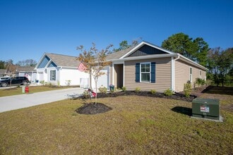 2018 Course Ln in Surf City, NC - Building Photo - Building Photo