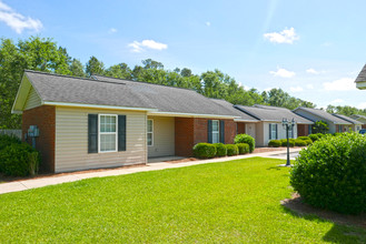 College Plaza in Bainbridge, GA - Building Photo - Building Photo