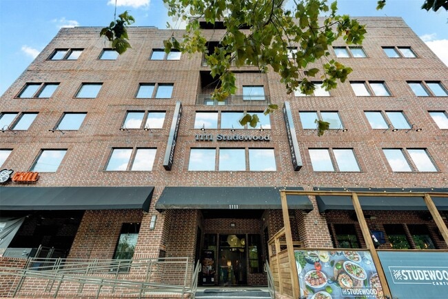 1111 Studewood St in Houston, TX - Building Photo - Building Photo