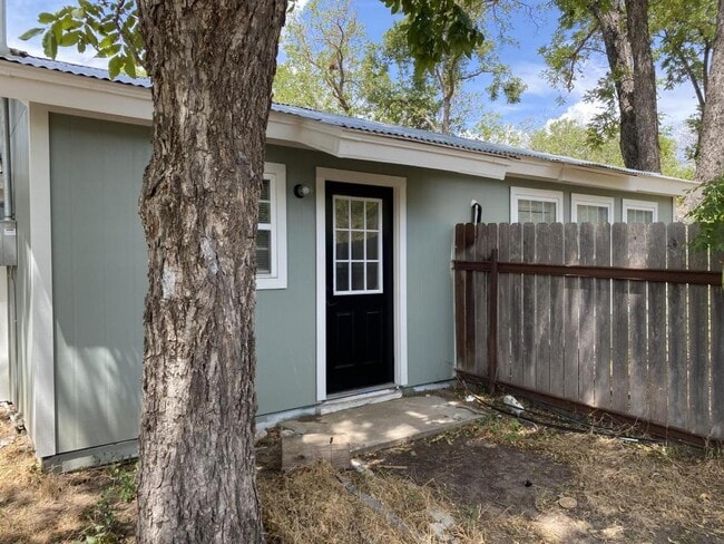407 S 6th St in Gatesville, TX - Building Photo - Building Photo