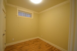 860 W 63rd Ave in Vancouver, BC - Building Photo