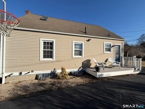 67 Rockwell Ave in Plainville, CT - Building Photo - Building Photo