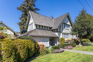 1509 Mahon Av in North Vancouver, BC - Building Photo