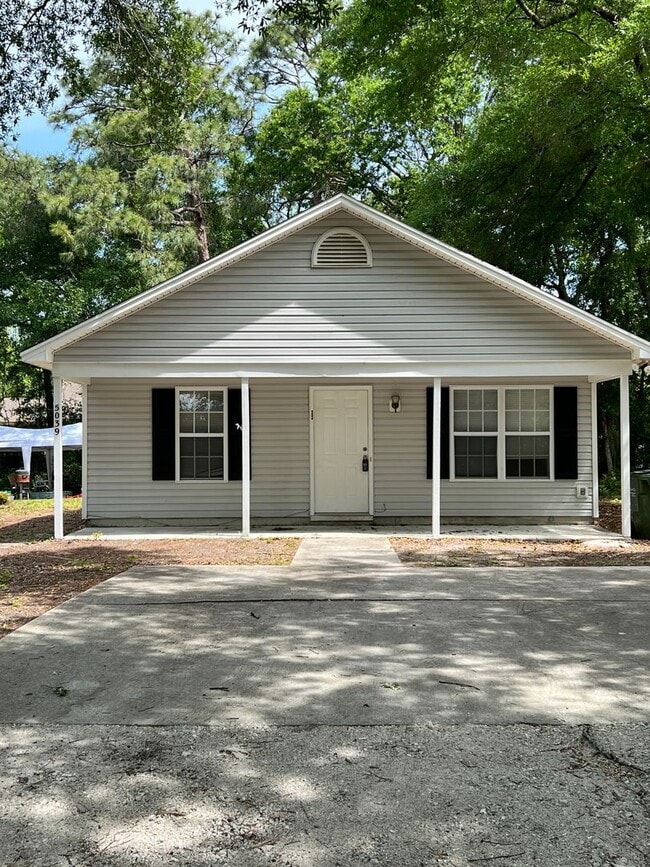 property at 5039 Peachtree Ave