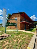 505 Oak Ave - Ln in Cache, OK - Building Photo