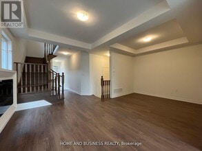 50 Holcomb Ter in Hamilton, ON - Building Photo - Building Photo