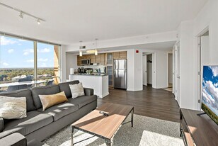 1751 Pinnacle Dr, Unit SI ID1395422P in Tysons, VA - Building Photo