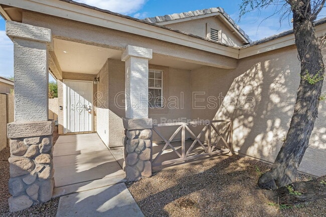 302 N Hudson Pl in Chandler, AZ - Building Photo - Building Photo