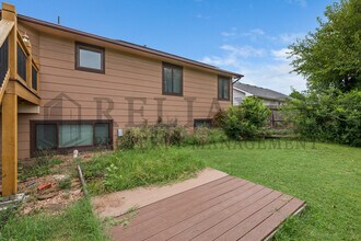 2406 S Cooper St in Wichita, KS - Building Photo - Building Photo