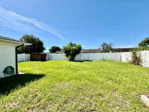 456 Betsy Ross Terrace in Orlando, FL - Foto de edificio - Building Photo