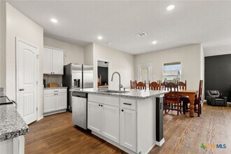 1029 Marvin Wy in Seguin, TX - Building Photo - Building Photo