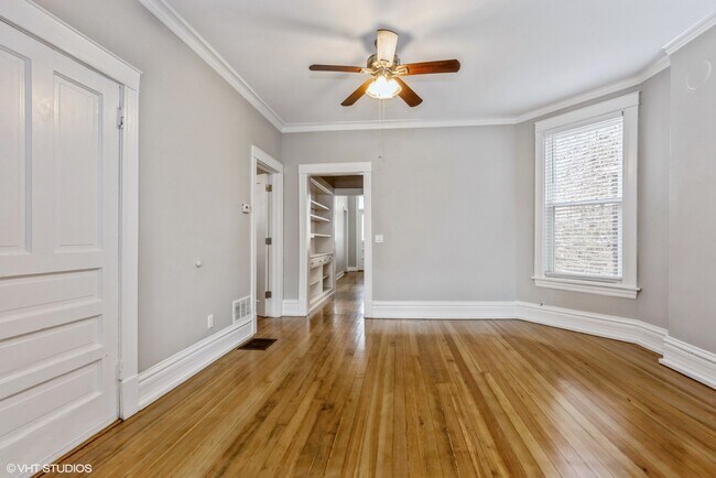 2622 W Crystal St in Chicago, IL - Building Photo - Building Photo