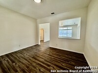 4707 Highland Farm in San Antonio, TX - Foto de edificio - Building Photo