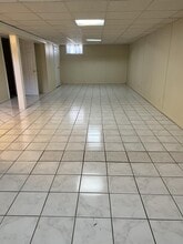 3823 Manner Dale Dr in Louisville, KY - Building Photo - Building Photo