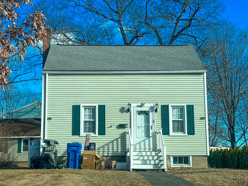 20 Andrews St in Bristol, CT - Building Photo