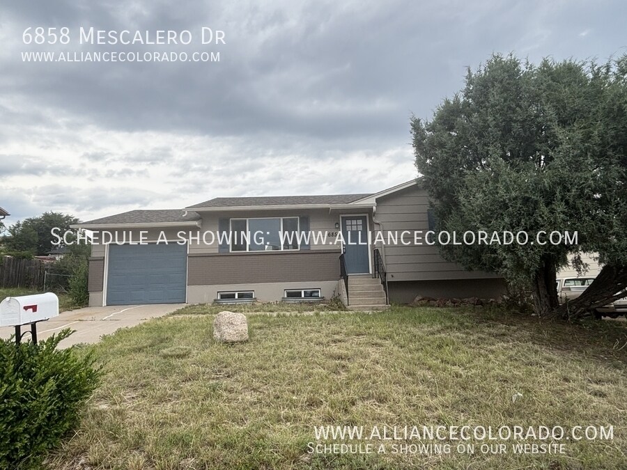 6858 Mescalero Dr in Colorado Springs, CO - Building Photo