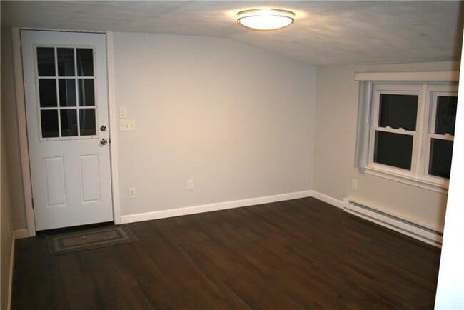 840 Sanderson Rd in Johnston, RI - Building Photo - Building Photo