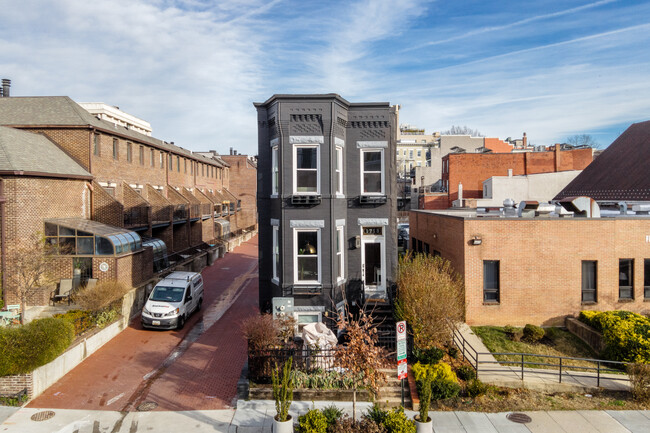 1713 15th St NW in Washington, DC - Building Photo - Building Photo