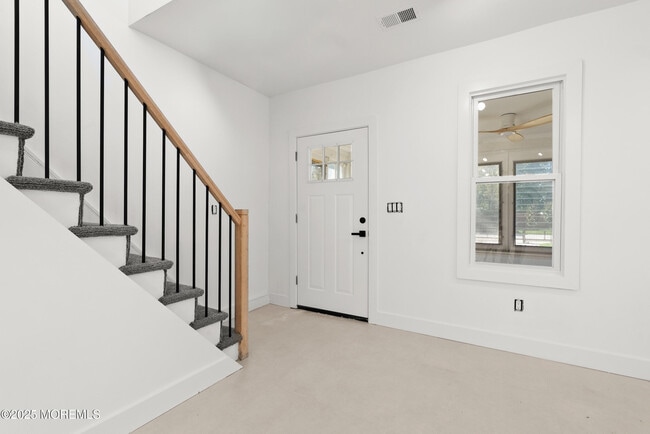 448 Monmouth Rd in West Long Branch, NJ - Building Photo - Building Photo