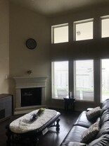 10043 S Whimbrel Cir in Conroe, TX - Building Photo