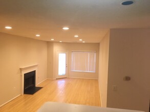 14317 Climbing Rose Way, Unit 104 in Centreville, VA - Building Photo - Building Photo