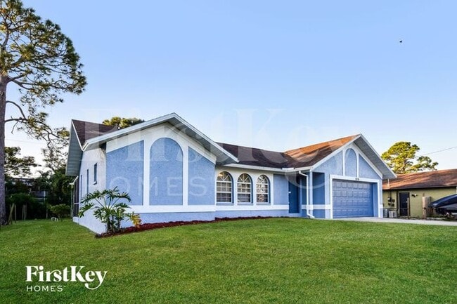 8176 New Jersey Blvd in Ft. Myers, FL - Building Photo - Building Photo