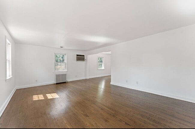 409 Tappan Rd, Unit 2 in Norwood, NJ - Building Photo - Building Photo